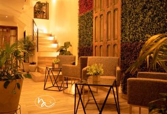 Na Hotel allows 18 year olds to book a room