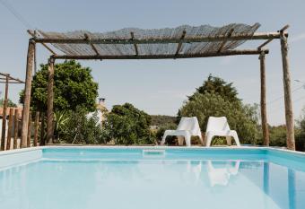 Casal do Surdo has Balcony rooms