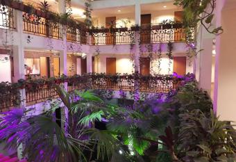 Solitaire Hotel has Balcony rooms