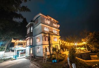 Tag Along 2 0 Hostel Gangtok has Balcony rooms