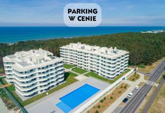 Rogowo Pearl City Apartments allows 18 year olds to book a room