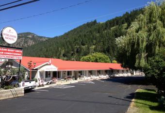 Overlander Motel allows 18 year olds to book a room