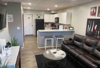 The Double U Escape has Balcony rooms