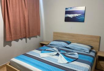 Guesthouse Sense has Balcony rooms