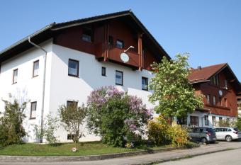 Abendruhe Hotel - kontaktloser Check In allows 18 year olds to book a room