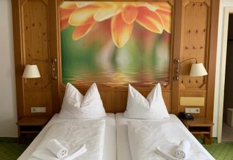 Hotel Gasthof Stift allows 18 year olds to book a room