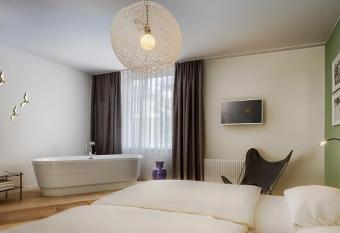 Das Eckert - Lifestyle Design Hotel & Fine Dining bei Basel (Grenzach) has Balcony rooms