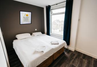 Mordon Bar and Lodge allows 18 year olds to book a room