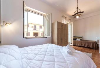 Ahm7nani has Balcony rooms