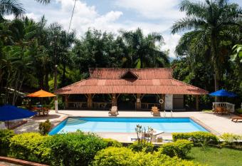 Ikara Hotel Campestre Villeta has Balcony rooms