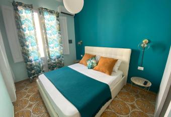 AFFITTACAMERE PIAZZA MAMELI has Balcony rooms