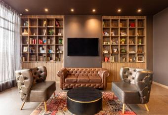 Pulse 95 by Wynwood House has Balcony rooms