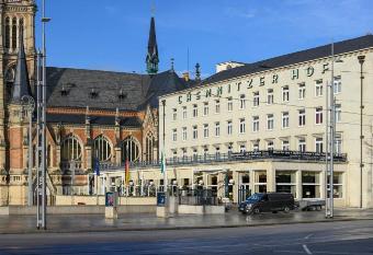 Hotel Chemnitzer Hof allows 18 year olds to book a room