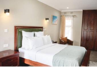 Unji Lodge has Balcony rooms