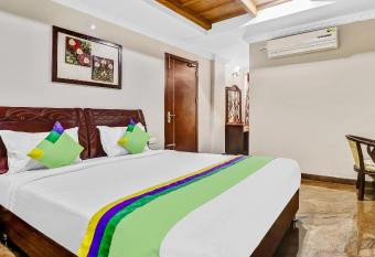 Treebo Trend Symphony Hotels And Resorts Angamally allows 18 year olds to book a room