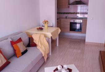 ApartmentHome allows 18 year olds to book a room