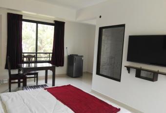 Wave Morjim Hotel has Balcony rooms