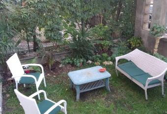 B&B Mavipagi allows 18 year olds to book a room