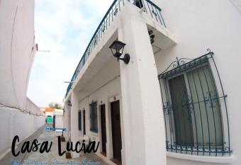 Casa Lucia allows 18 year olds to book a room