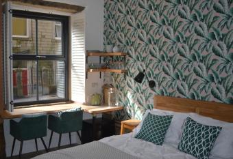 Grooms House allows 18 year olds to book a room