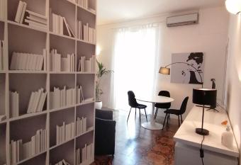 IlPortalehouse has Balcony rooms