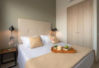 Ganem Suites Cartagena allows 18 year olds to book a room