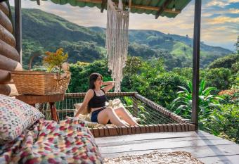 BOSQUE EL DESCANSO has Balcony rooms