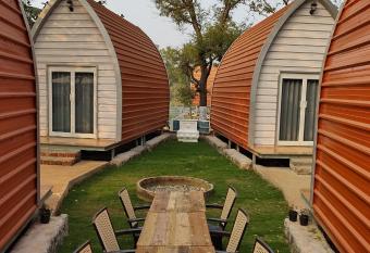 SHUBHANAN WELLNESS RETREAT, Alibag has Balcony rooms