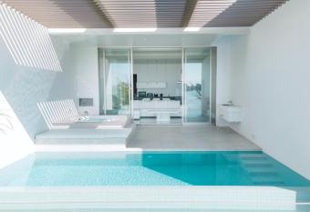 Villa VALIOSA ON THE BEACH has Balcony rooms