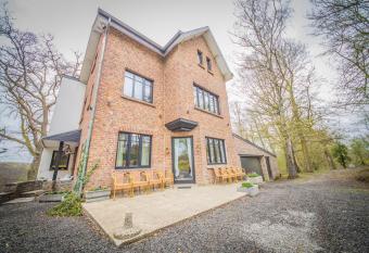 La villa   milie has Balcony rooms