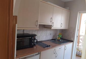 LA BELLA CAROLINA has Balcony rooms