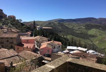Ercole has Balcony rooms