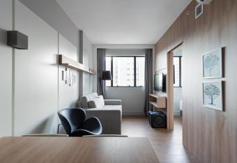 Helbor Stay Batel - HSB031 has Balcony rooms