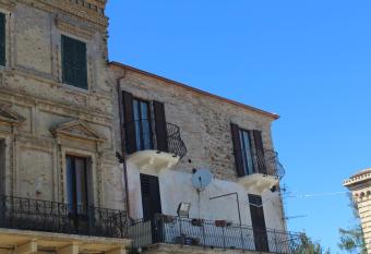Casa Vacanza Greta has Balcony rooms