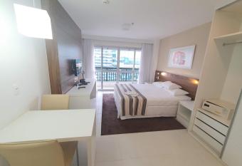 Vision Executive Express, Asa Norte allows 18 year olds to book a room