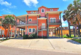 5 Bedroom Beach Home Steps To The Beach and Pool has Balcony rooms