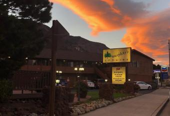 Murphey's Motel Llc allows 18 year olds to book a room