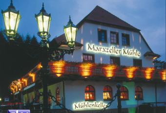 Hotel Marxzeller M  hle allows 18 year olds to book a room