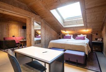 Tradition Julen Hotel has Balcony rooms