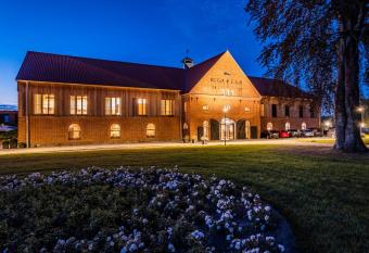 Hotel Breitenburg allows 18 year olds to book a room