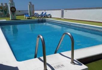 Tele-working. Central. Gran balc  n. Vistas. allows 18 year olds to book a room