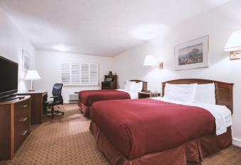 Sky-Palace Inn & Suites McCook has Smoking rooms