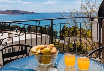 Altea has Balcony rooms