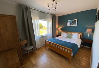 Parker House Beach & Golf Portrush allows 18 year olds to book a room