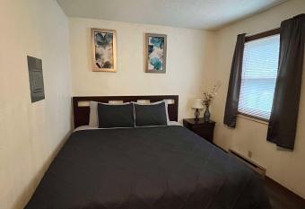 201-A East Veterans St allows 18 year olds to book a room