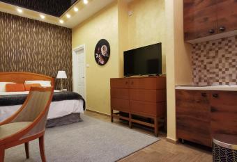 Contigo Apartments has Balcony rooms