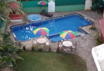 Sandray Resort - Apartments & Villa at Benaulim - Colva beach allows 18 year olds to book a room