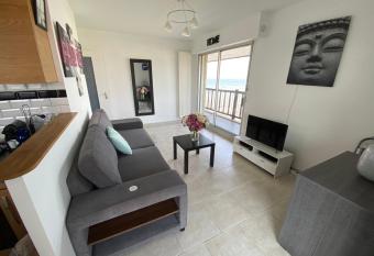 Bellevue has Balcony rooms