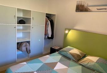 Le Maurifleur vous accueille    3 km de Honfleur has Balcony rooms