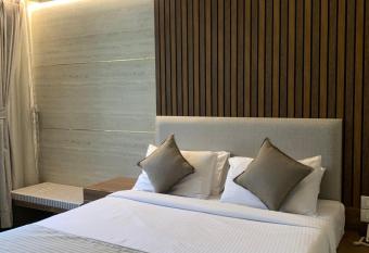 Zaras Resort Khandala has Balcony rooms